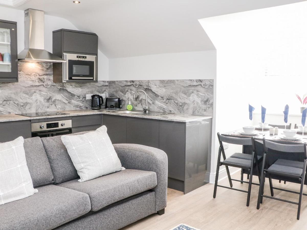 Sunshine Apartment Белпер Екстер'єр фото
